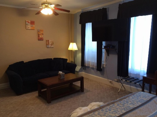 The Tunnicliff Inn image 3